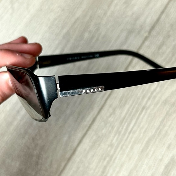 PRADA SUNGLASSES - Picture 3 of 7